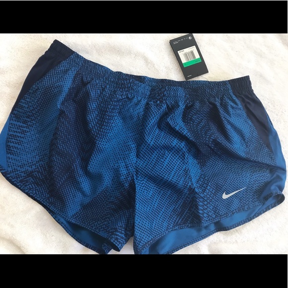 Nike Pants - 🌸2 for $30🌸 Nike drifit running shorts